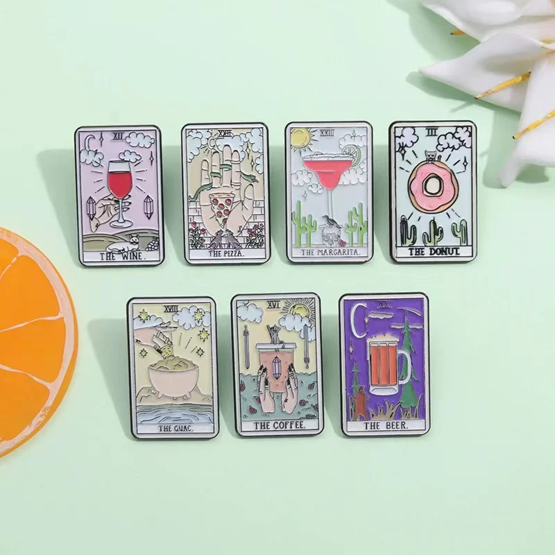 Custom Tarot Enamel Pins Beer  - Wine Beer Pizza recension och pris
