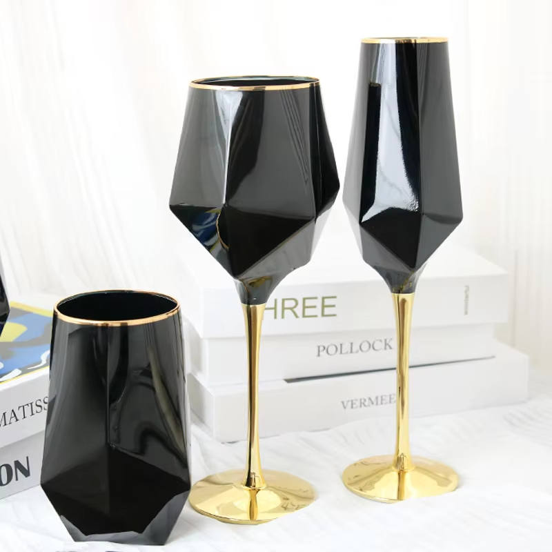 Pure Black Crystal Golden Edge - Wine Whiskey Beer recension och pris